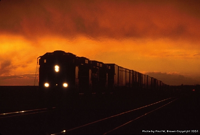 BNSF Sunset at Melrose, NM in March 2001.jpg